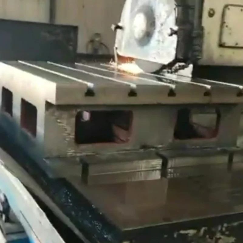 टी स्लॉट कच्चे लोहे वर्ग बक्से की प्रसंस्करण के वीडियो